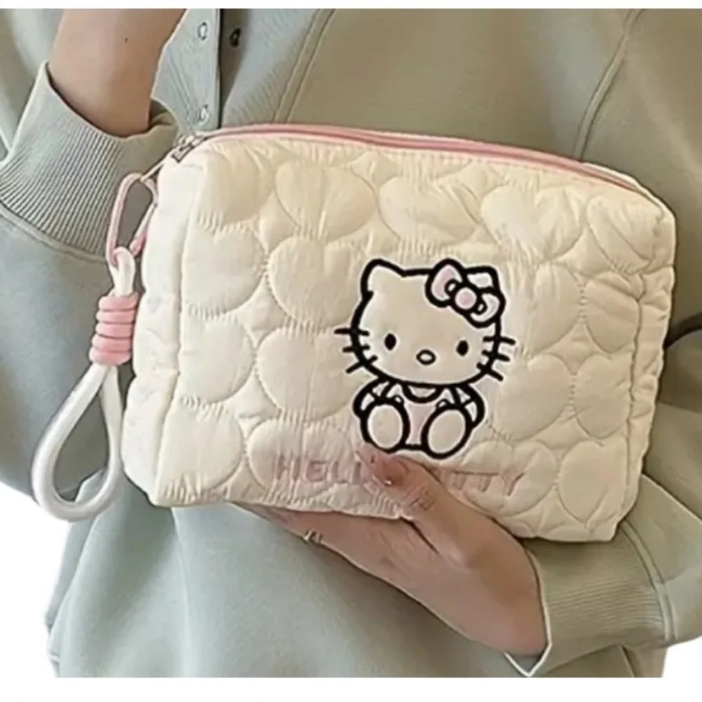 NWT! Hello Kitty Quilted Pouch